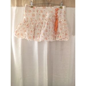 Floral mini skirt